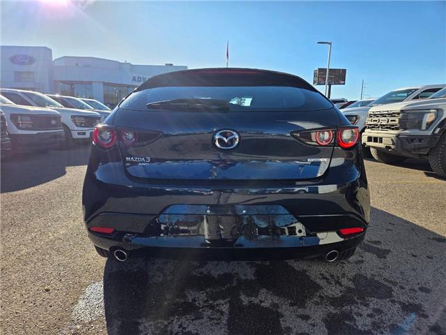 2025 Mazda Mazda3 Sport GS (Stk: 7082) in Calgary - Image 4 of 9 2025 Mazda Mazda3 Sport GS (Stk: 7082) in Calgary - Image 4 of 9