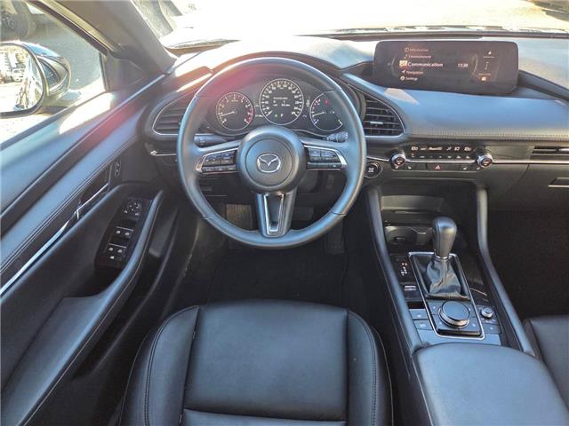 2025 Mazda Mazda3 Sport GS (Stk: 7082) in Calgary - Image 7 of 9 2025 Mazda Mazda3 Sport GS (Stk: 7082) in Calgary - Image 7 of 9