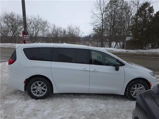 2026 Chrysler Pacifica Select (Stk: 26003) in New Hamburg - Image 4 of 21