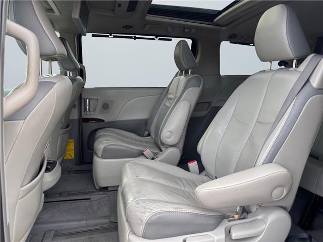 2011 Toyota Sienna Limited 7 Passenger (Stk: 20489) in Okotoks - Image 13 of 15