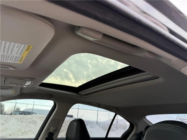 2017 Infiniti Q50 3.0t Red Sport 400 (Stk: 165340) in London - Image 8 of 13