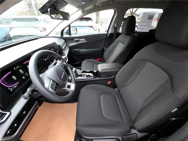 2025 Kia Sportage LX (Stk: 5T0164) in Kamloops - Image 10 of 22