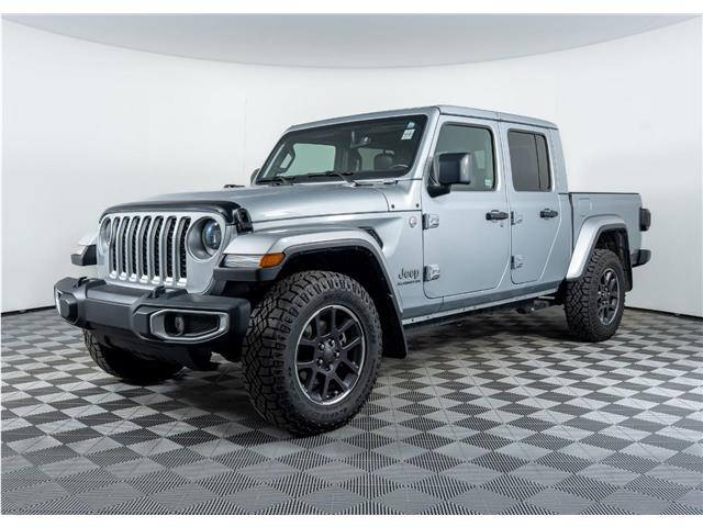 2023 Jeep Gladiator Overland (Stk: TU0246) in Calgary - Image 1 of 23