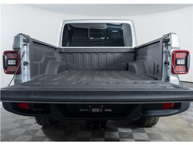2023 Jeep Gladiator Overland (Stk: TU0246) in Calgary - Image 11 of 23 2023 Jeep Gladiator Overland (Stk: TU0246) in Calgary - Image 11 of 23