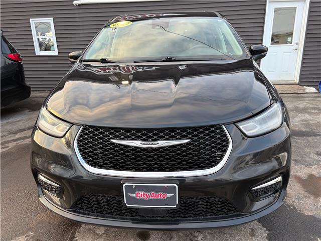 2023 Chrysler Pacifica Touring-L in Sussex - Image 6 of 15