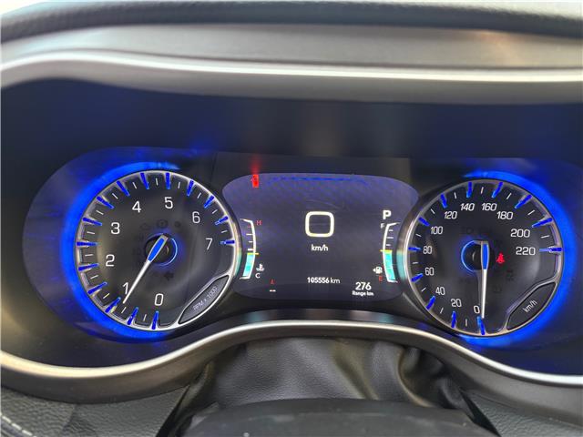 2023 Chrysler Pacifica Touring-L in Sussex - Image 10 of 15