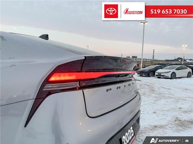 2025 Toyota Prius Plug-In Hybrid XSE (Stk: 2601751) in Cambridge - Image 11 of 25