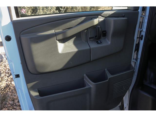 2024 Chevrolet Express 2500 Work Van (Stk: UT2228) in Kamloops - Image 14 of 21