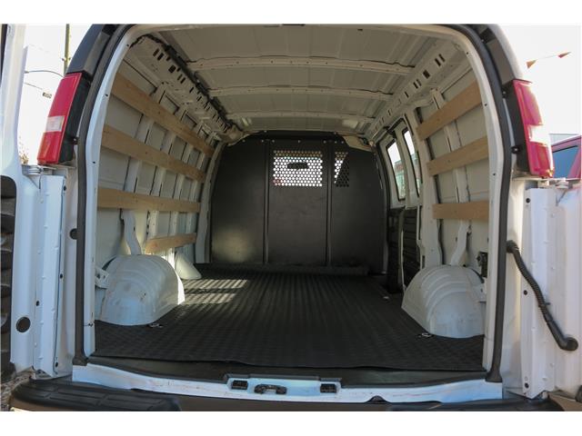 2024 Chevrolet Express 2500 Work Van (Stk: UT2228) in Kamloops - Image 6 of 21