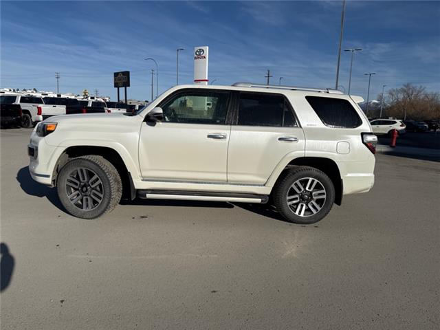 2019 Toyota 4Runner  (Stk: 3036828A) in Cranbrook - Image 2 of 18