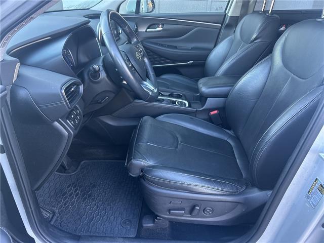 2019 Hyundai Santa Fe  (Stk: 21980) in Surrey - Image 9 of 16