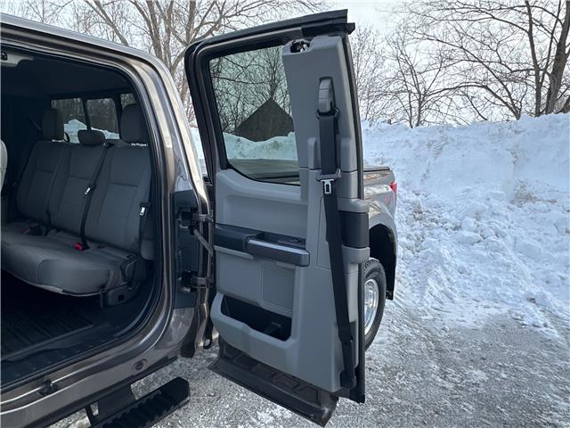 2022 Ford F-350 XLT (Stk: 43521J) in Belleville - Image 15 of 30