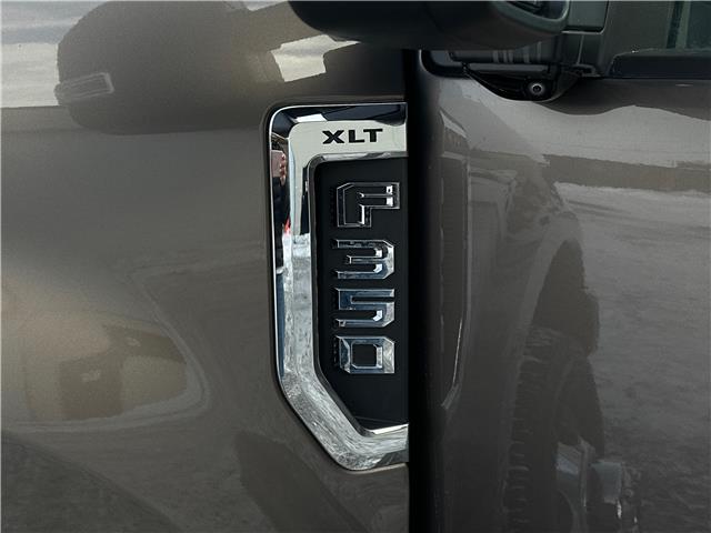 2022 Ford F-350 XLT (Stk: 43521J) in Belleville - Image 11 of 30