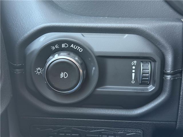 2026 Jeep Wrangler Sahara (Stk: 26162) in London - Image 20 of 24
