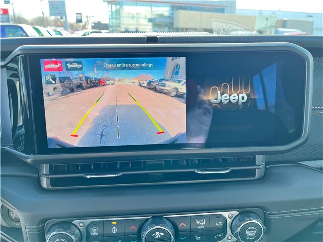 2026 Jeep Gladiator Mojave (Stk: 26-219) in Sarnia - Image 17 of 24