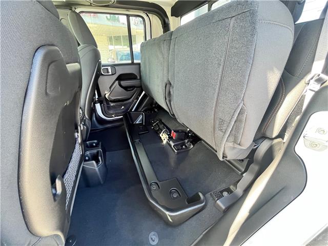 2026 Jeep Gladiator Mojave (Stk: 26-219) in Sarnia - Image 20 of 24