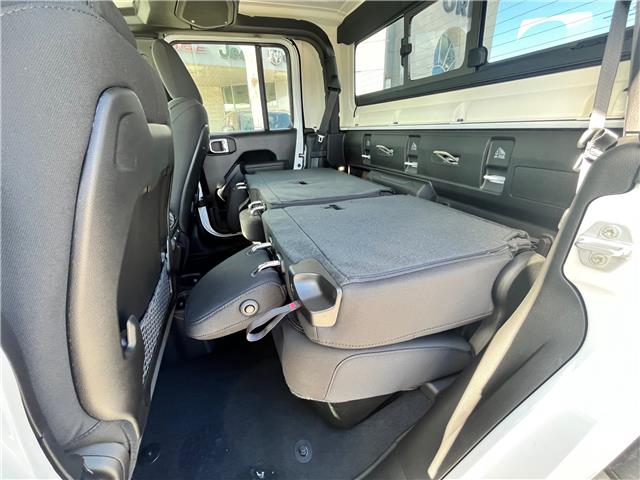 2026 Jeep Gladiator Mojave (Stk: 26-219) in Sarnia - Image 21 of 24