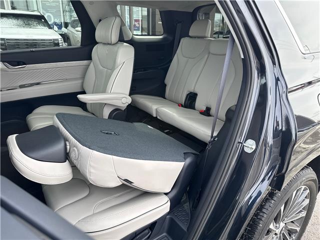 2024 Hyundai Palisade Ultimate Calligraphy (Stk: 35939A) in Scarborough - Image 28 of 33