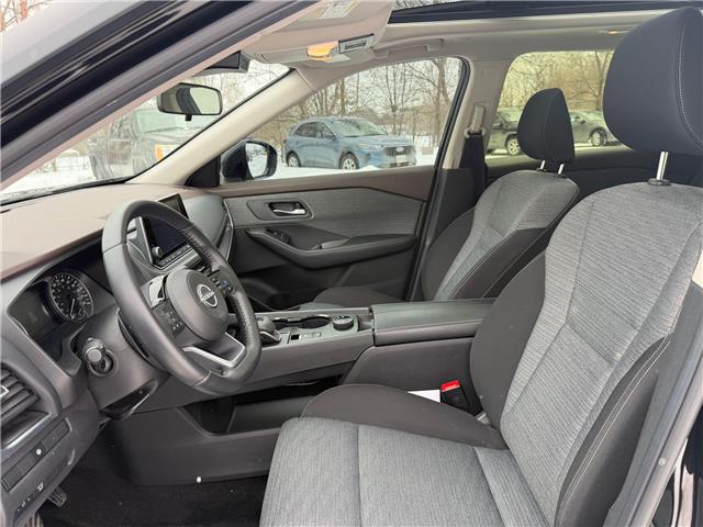 2023 Nissan Rogue SV Moonroof (Stk: 35699) in London - Image 10 of 12