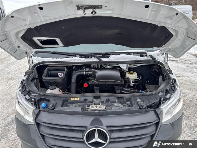 2021 Mercedes-Benz Sprinter 2500 Standard Roof I4 Diesel (Stk: L3138) in London - Image 10 of 25