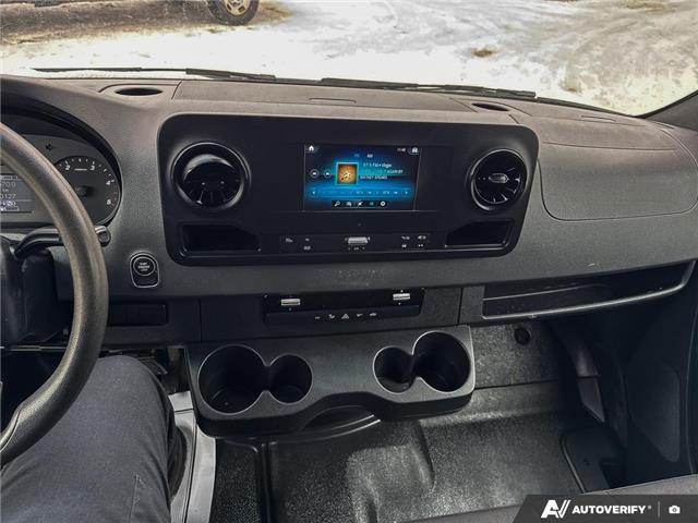 2021 Mercedes-Benz Sprinter 2500 Standard Roof I4 Diesel (Stk: L3138) in London - Image 19 of 25