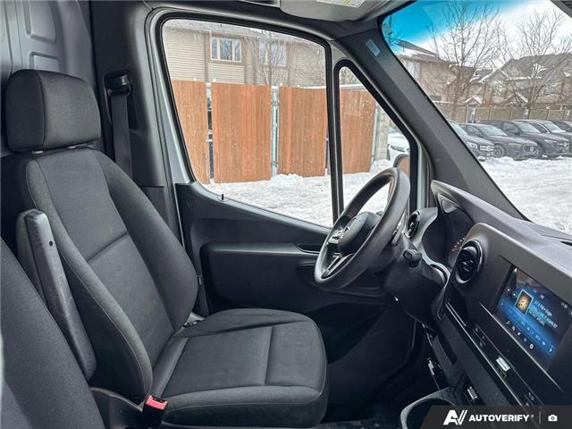 2021 Mercedes-Benz Sprinter 2500 Standard Roof I4 Diesel (Stk: L3138) in London - Image 22 of 25