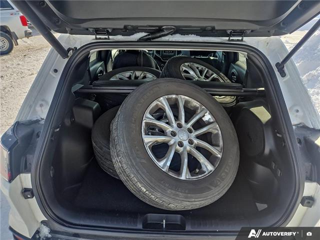 2019 Jeep Cherokee North (Stk: 5859-25B) in Sault Ste. Marie - Image 12 of 23