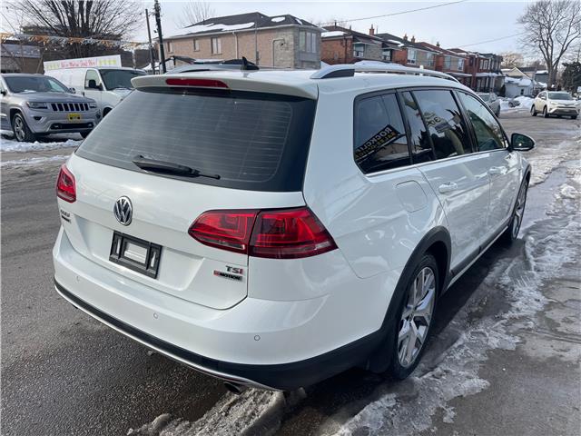 2017 Volkswagen Golf Alltrack 1.8 TSI (Stk: V542444) in Scarborough - Image 5 of 23