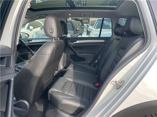 2017 Volkswagen Golf Alltrack 1.8 TSI (Stk: V542444) in Scarborough - Image 10 of 23