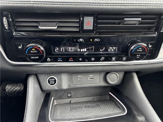 2022 Nissan Rogue Platinum (Stk: 21617A) in Brantford - Image 16 of 27
