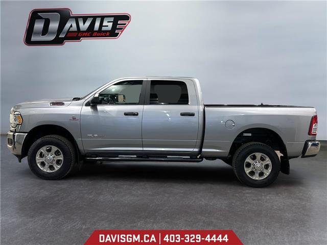 2022 RAM 2500 Big Horn (Stk: 302892) in Lethbridge - Image 2 of 15