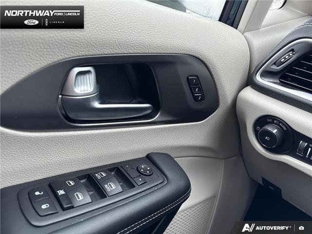 2023 Chrysler Pacifica Touring-L (Stk: DR1064) in Brantford - Image 15 of 23