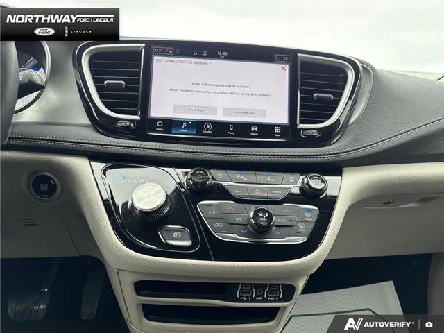 2023 Chrysler Pacifica Touring-L (Stk: DR1064) in Brantford - Image 17 of 23