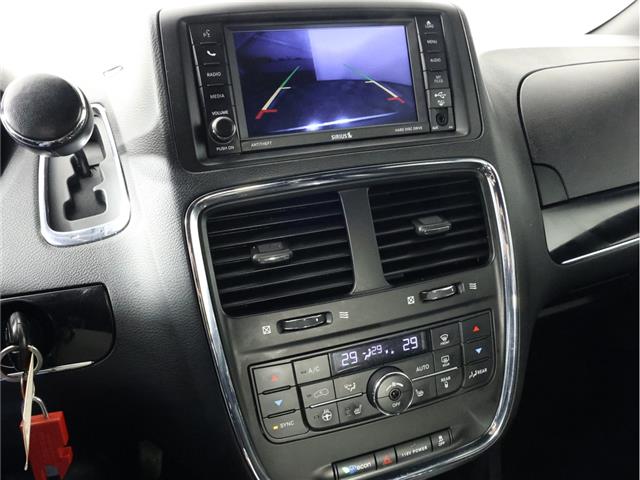 2019 Dodge Grand Caravan 35th Anniversary (Stk: A20749) in Calgary - Image 16 of 20