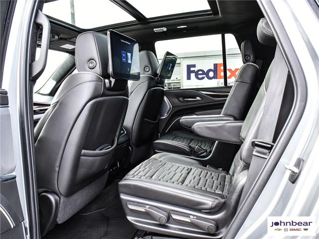 2023 Cadillac Escalade Sport Platinum (Stk: U4369) in Hamilton - Image 18 of 32