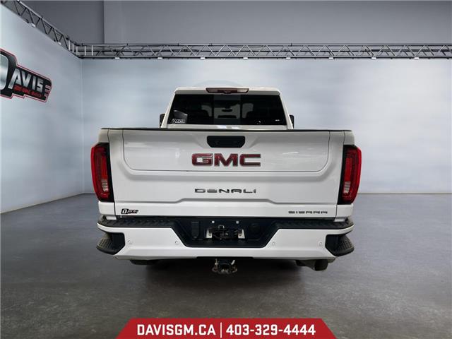 2020 GMC Sierra 3500HD Denali (Stk: 302777) in Lethbridge - Image 4 of 15
