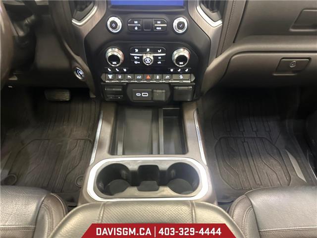 2020 GMC Sierra 3500HD Denali (Stk: 302777) in Lethbridge - Image 11 of 15