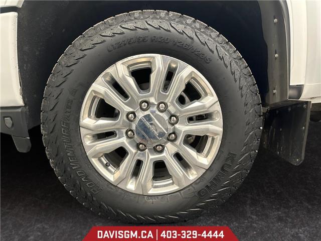2020 GMC Sierra 3500HD Denali (Stk: 302777) in Lethbridge - Image 14 of 15
