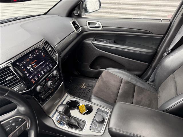 2020 Jeep Grand Cherokee Laredo (Stk: 25535A) in London - Image 19 of 25