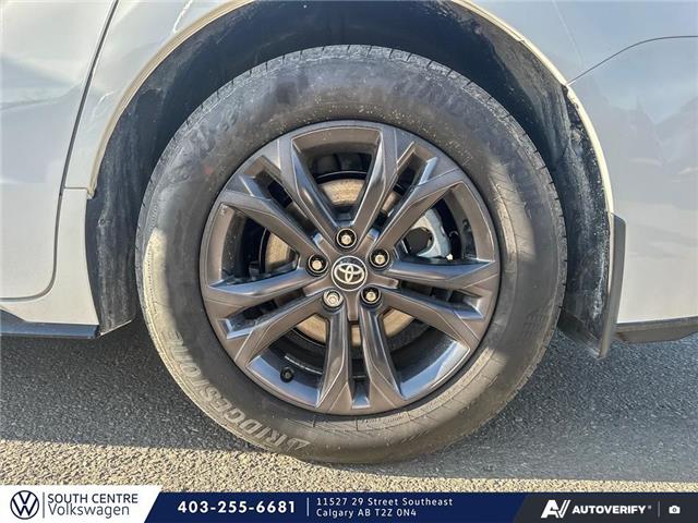 2025 Toyota Sienna XSE 7-Passenger (Stk: SU7721) in Calgary - Image 6 of 25