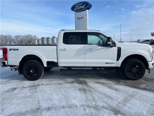 2026 Ford F-350 Lariat (Stk: T32232) in Hague - Image 1 of 13