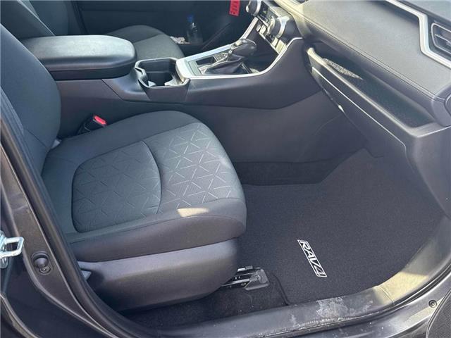 2020 Toyota RAV4 LE (Stk: 165378) in London - Image 11 of 15