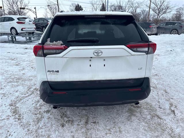 2021 Toyota RAV4 LE (Stk: 165391) in London - Image 4 of 8