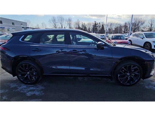 2025 Toyota Crown Signia Limited (Stk: 2105864A) in Whitby - Image 9 of 23