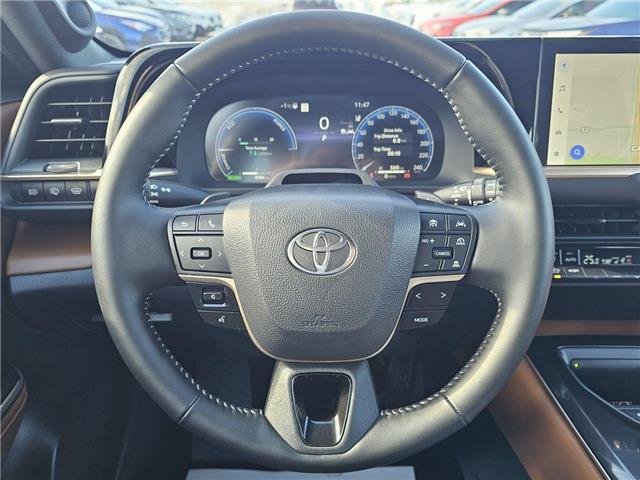 2025 Toyota Crown Signia Limited (Stk: 2105864A) in Whitby - Image 13 of 23