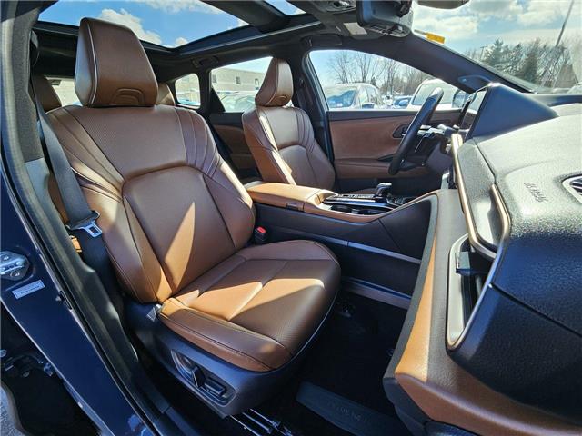 2025 Toyota Crown Signia Limited (Stk: 2105864A) in Whitby - Image 23 of 23