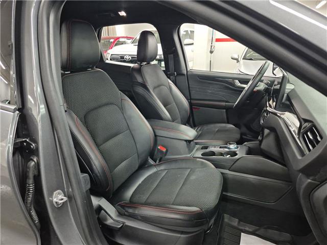 2025 Ford Escape ST-Line (Stk: 10U6428) in Markham - Image 31 of 32