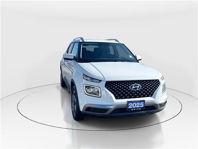 2025 Hyundai Venue Ultimate w/Black Interior (IVT) (Stk: 16U101622) in Markham - Image 2 of 26 2025 Hyundai Venue Ultimate w/Black Interior (IVT) (Stk: 16U101622) in Markham - Image 2 of 26