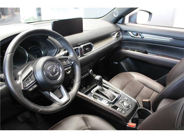 2024 Mazda CX-5 Signature (Stk: 25526A) in North Bay - Image 7 of 26