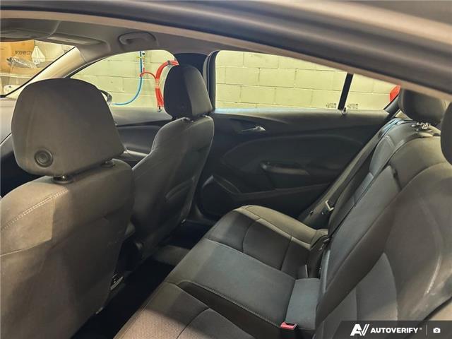 2018 Chevrolet Cruze LT Auto (Stk: 165002) in London - Image 23 of 26